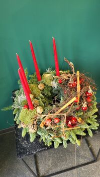 Adventskrans nr 1 : Rood natuurlijk & tafelkaarsen